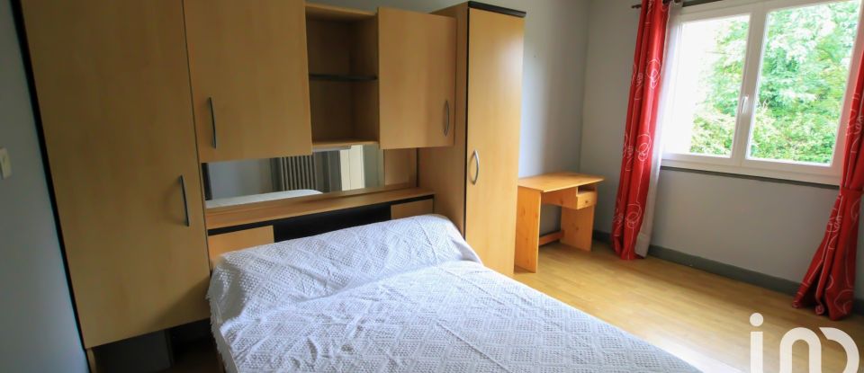 House 12 rooms of 241 m² in Saint-Cyprien (24220)