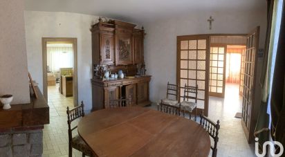 House 8 rooms of 157 m² in SAINT-MACAIRE-EN-MAUGES (49450)