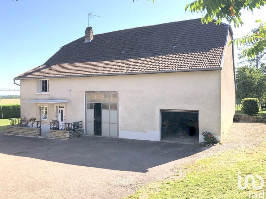 Maison 6 pièces de 147 m² à Perrogney-les-Fontaines (52160)