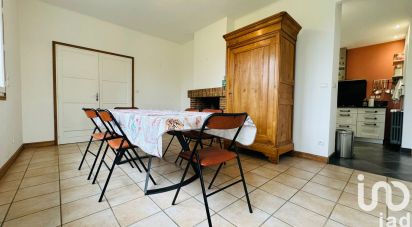 Country house 7 rooms of 180 m² in Saint-Pierre-de-Semilly (50810)