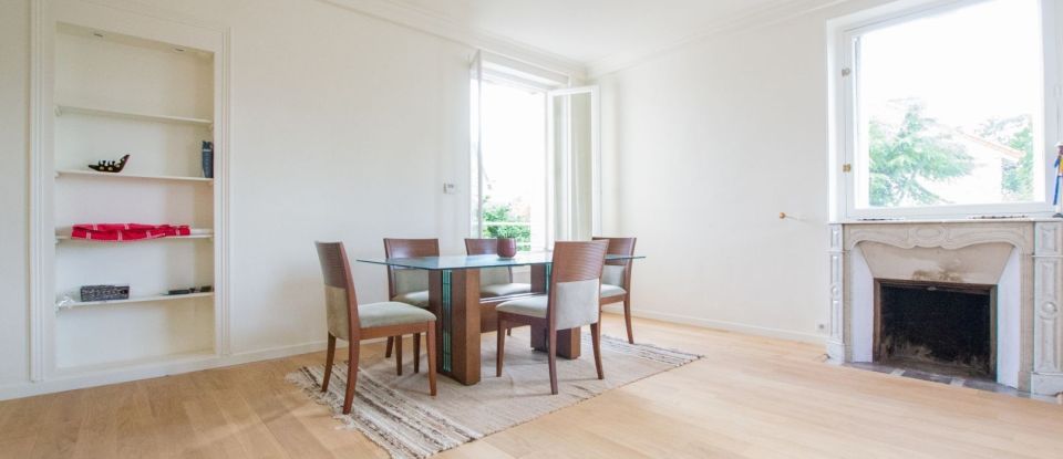 Apartment 4 rooms of 125 m² in Saint-Germain-en-Laye (78100)