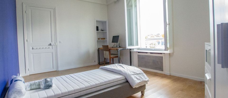 Apartment 4 rooms of 125 m² in Saint-Germain-en-Laye (78100)