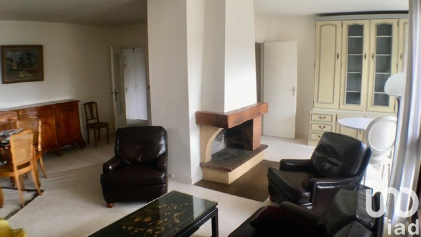 Appartement 4 pièces de 94 m² à LE CHESNAY-ROCQUENCOURT (78150)