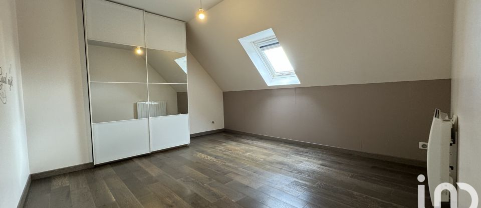 House 8 rooms of 195 m² in Tournan-en-Brie (77220)