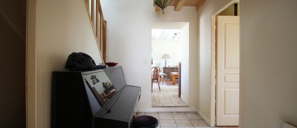 House 5 rooms of 131 m² in Surgères (17700)