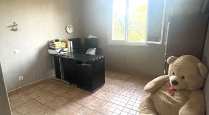 House 5 rooms of 147 m² in Cuxac-d'Aude (11590)