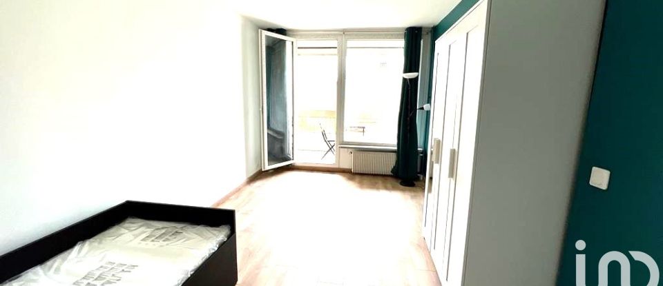 Apartment 5 rooms of 84 m² in Saint-Denis (93200)