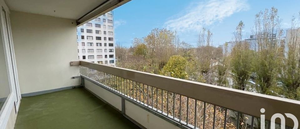 Apartment 5 rooms of 84 m² in Saint-Denis (93200)