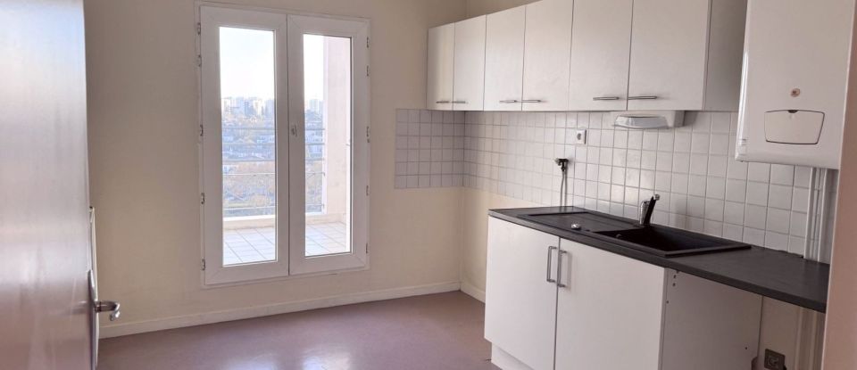 Appartement 4 pièces de 80 m² à Poitiers (86000)