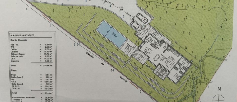 Terrain de 2 110 m² à Carqueiranne (83320)