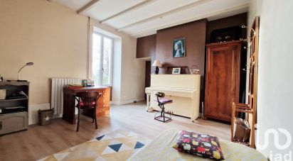 House 7 rooms of 202 m² in Saint-Hilaire-des-Loges (85240)
