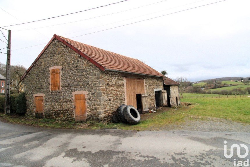 Barn conversion 2 rooms of 119 m² in Montaigut-le-Blanc (23320)