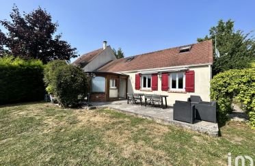 House 7 rooms of 130 m² in Chauconin-Neufmontiers (77124)