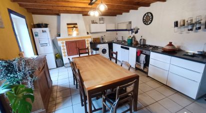 House 7 rooms of 146 m² in Dieulefit (26220)
