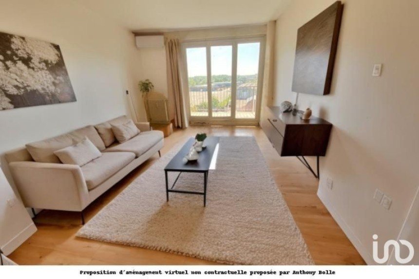 Apartment 3 rooms of 63 m² in Saint-Julien-les-Villas (10800)