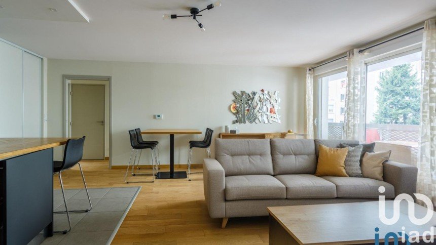 Appartement 4 pièces de 81 m² à Lyon (69008)