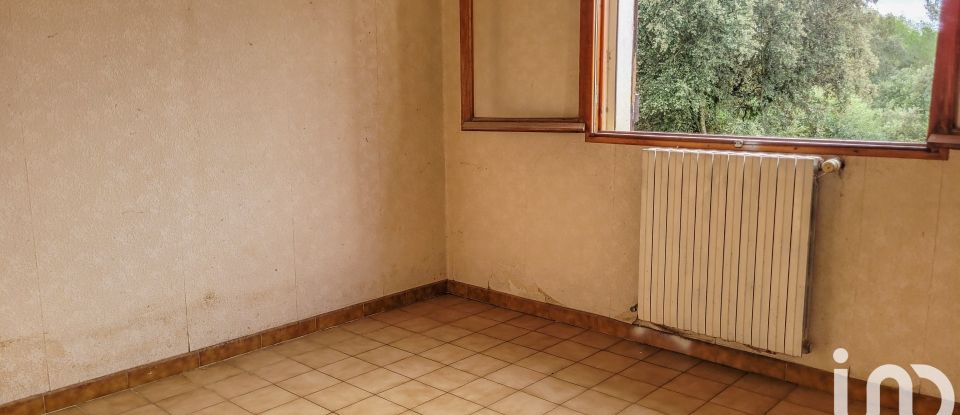 Traditional house 6 rooms of 130 m² in Saint-Julien (83560)