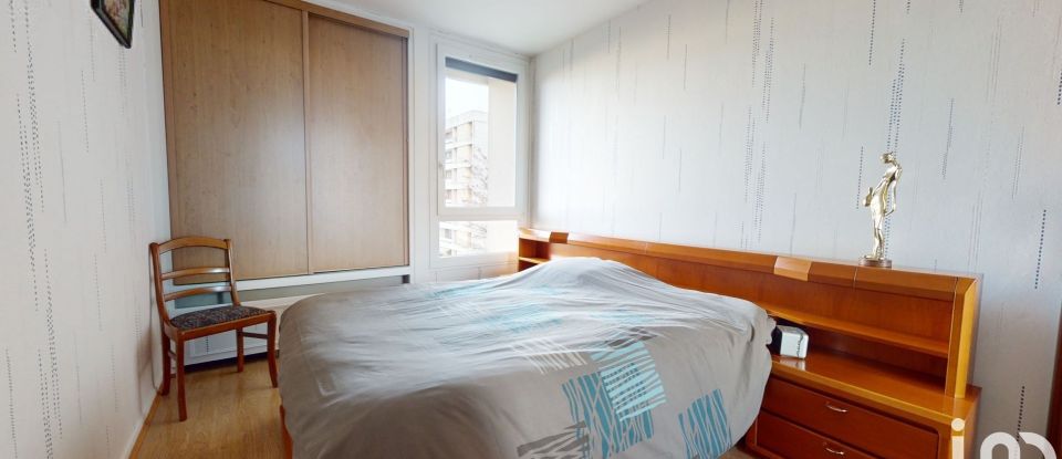 Apartment 5 rooms of 94 m² in Élancourt (78990)