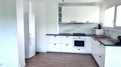 Apartment 3 rooms of 74 m² in Gagny (93220)