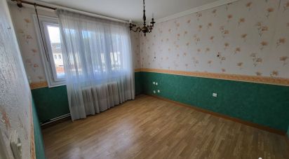 House 5 rooms of 104 m² in Mulsanne (72230)