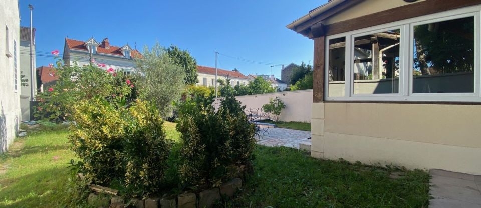 House 5 rooms of 120 m² in Villemomble (93250)