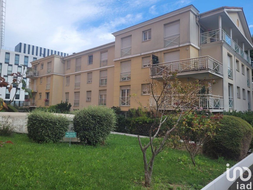 Appartement 4 pièces de 78 m² à Villejuif (94800)