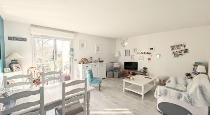 Appartement 3 pièces de 63 m² à Bordeaux (33300)