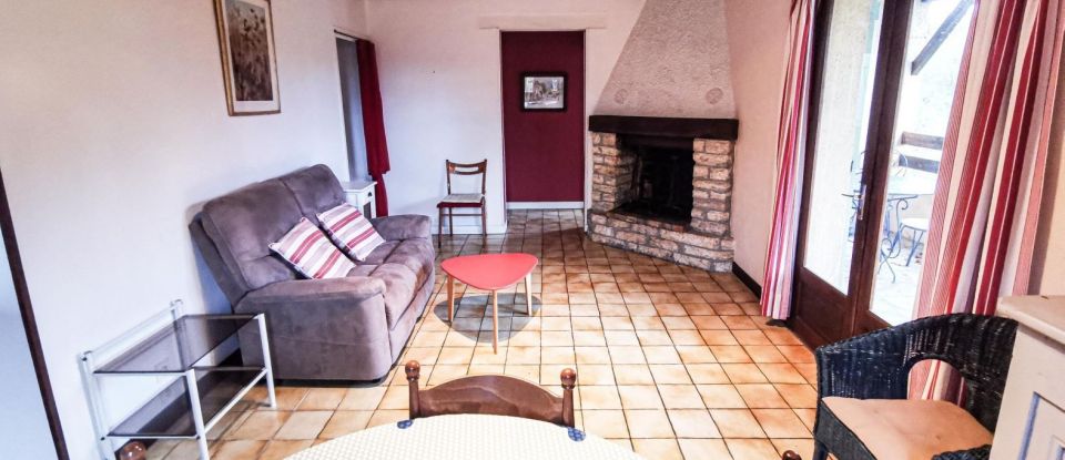 House 6 rooms of 99 m² in Campagnac-lès-Quercy (24550)