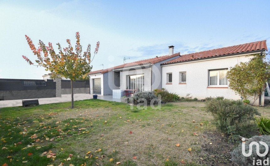 House 4 rooms of 110 m² in Lagardelle-sur-Lèze (31870)
