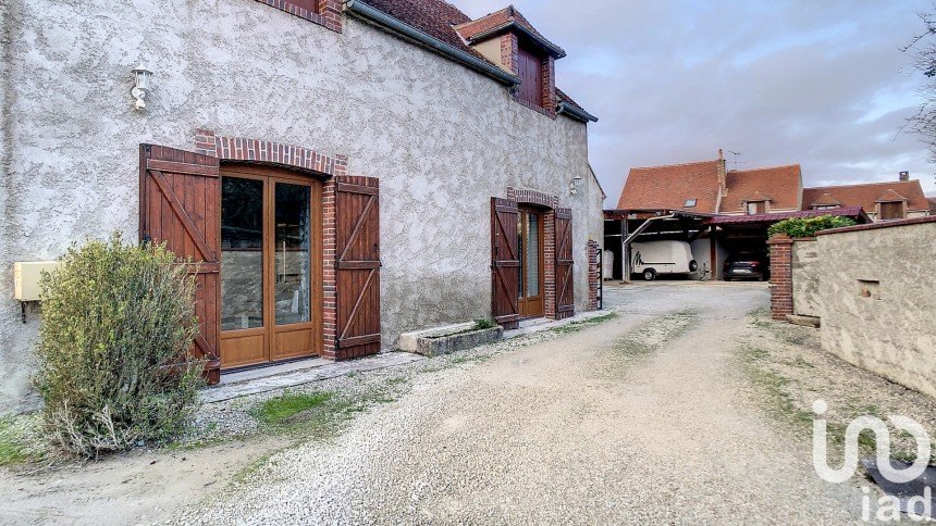 Maison de village 5 pièces de 219 m² à Chéu (89600)