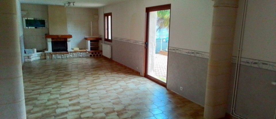 House 6 rooms of 148 m² in Écommoy (72220)