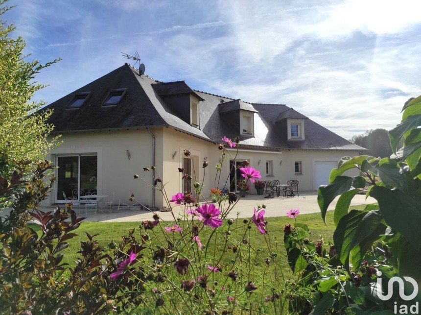 Maison 11 pièces de 337 m² à Sylvains-Lès-Moulins (27240)