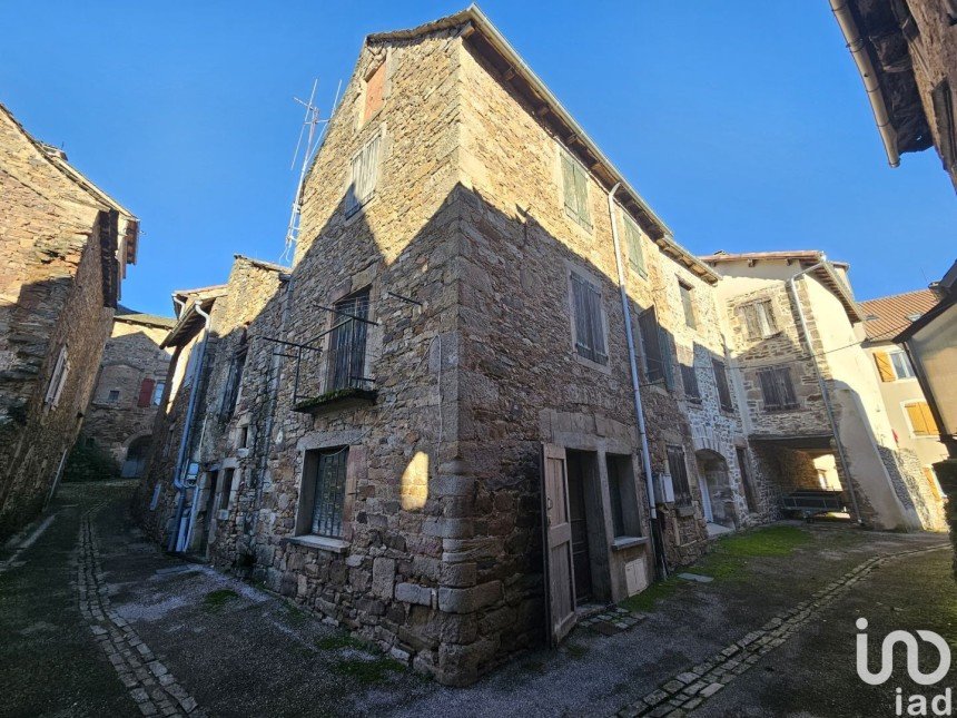 Maison 4 pièces de 80 m² à Viala-du-Tarn (12490)