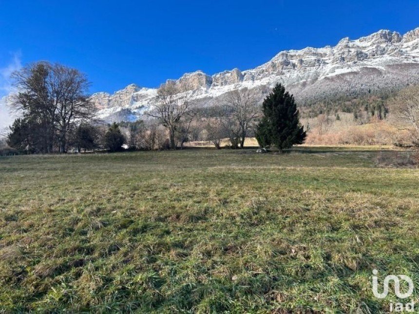 Land of 830 m² in - (38660)