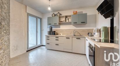 Apartment 3 rooms of 84 m² in Grenoble (38100)