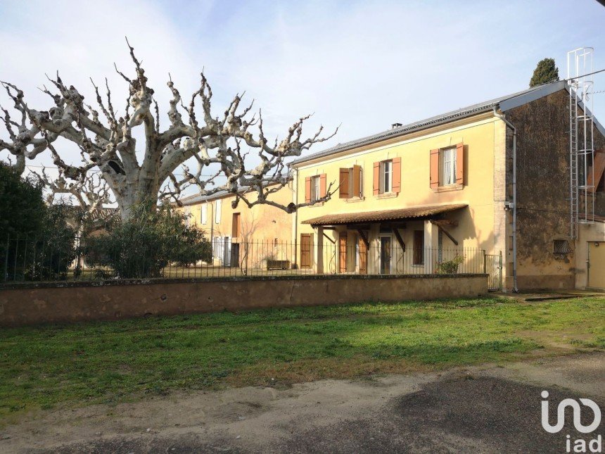 Maison 15 pièces de 400 m² à L'Isle-sur-la-Sorgue (84800)