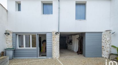 Maison 6 pièces de 164 m² à Rivedoux-Plage (17940)