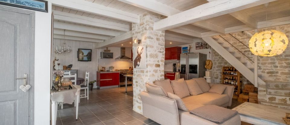 House 6 rooms of 164 m² in Rivedoux-Plage (17940)