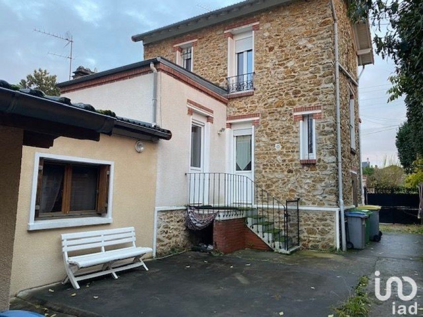 House 6 rooms of 108 m² in Montgeron (91230)
