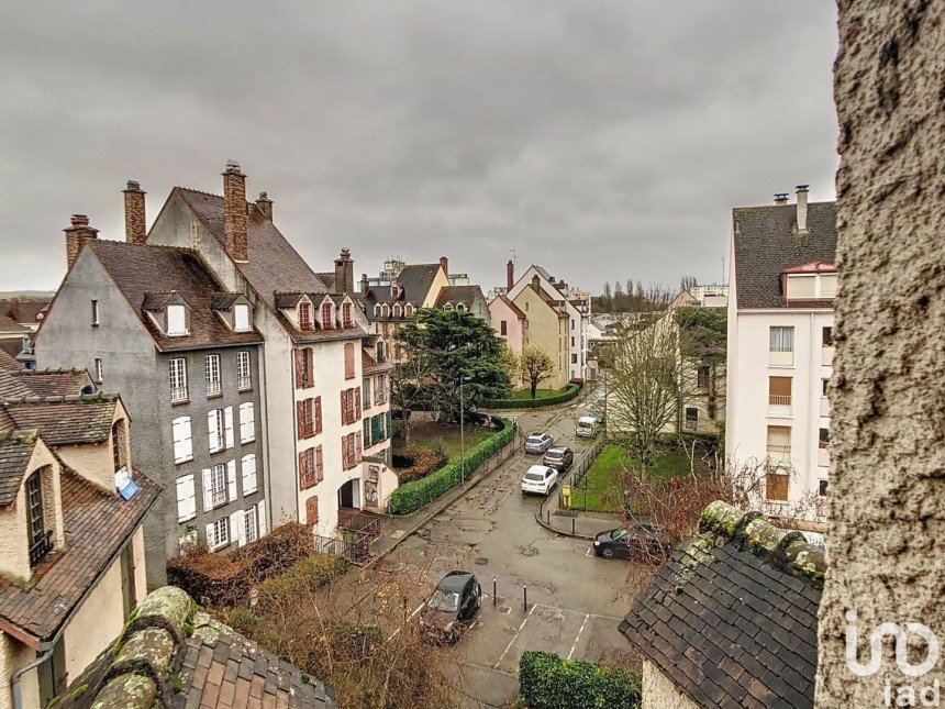 Apartment 4 rooms of 80 m² in Auxerre (89000)