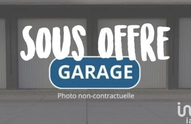 Parking of 15 m² in Le Lavandou (83980)