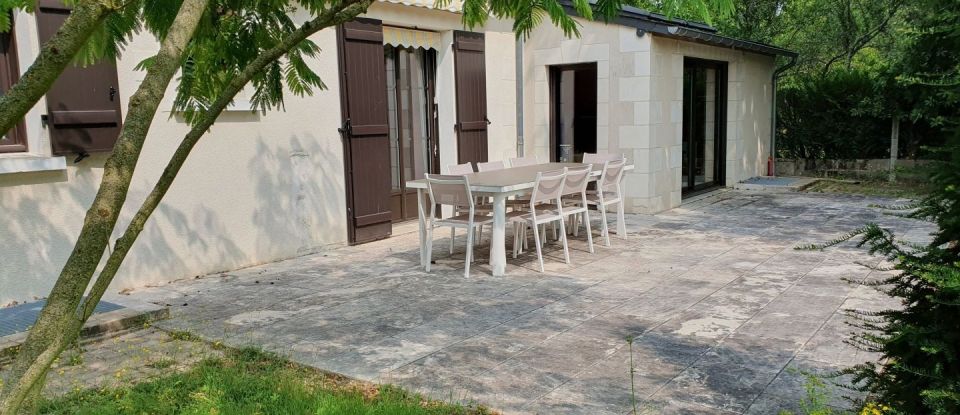 House 9 rooms of 198 m² in Larçay (37270)