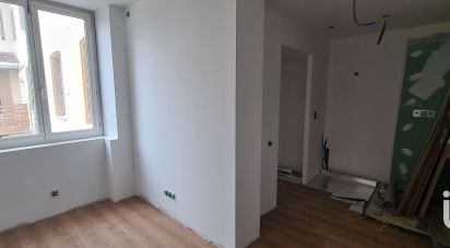 Apartment 2 rooms of 34 m² in Saint-Chamond (42400)