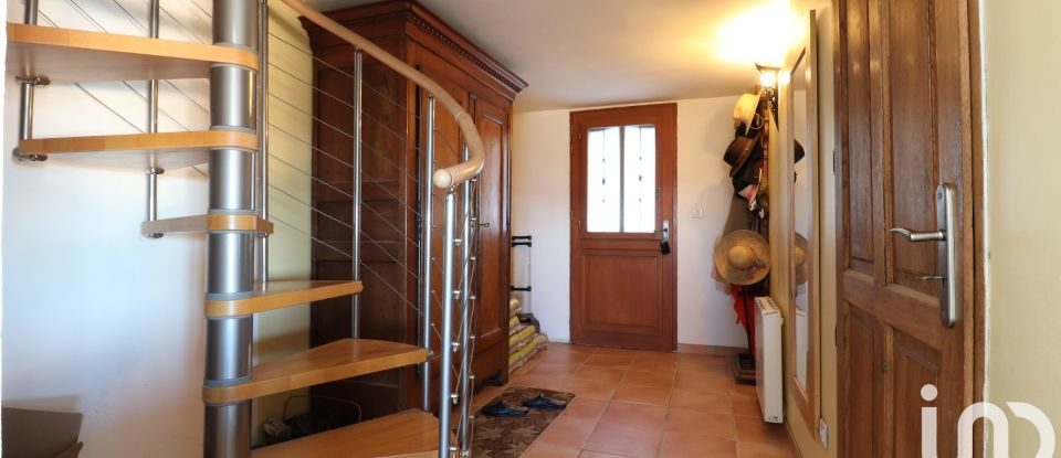 Traditional house 5 rooms of 156 m² in Saint-Maximin-la-Sainte-Baume (83470)