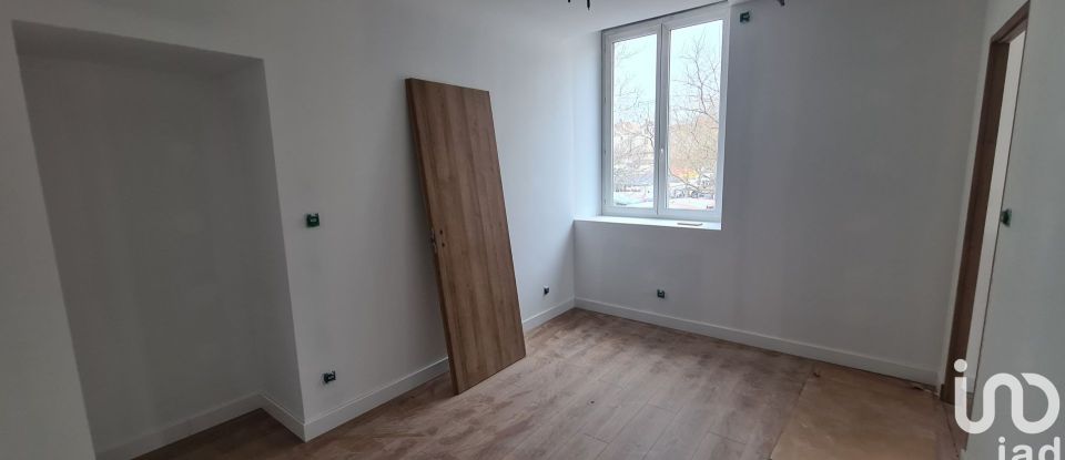 Apartment 3 rooms of 60 m² in Saint-Chamond (42400)