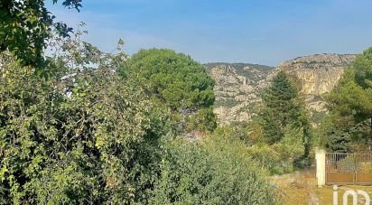Land of 535 m² in Taillades (84300)