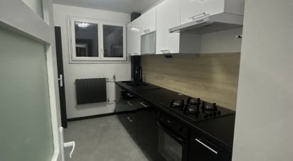 Apartment 3 rooms of 64 m² in Paron (89100)