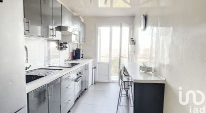 Apartment 4 rooms of 75 m² in Évry (91000)
