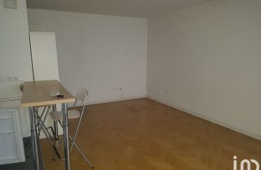 Apartment 1 room of 35 m² in Suresnes (92150)
