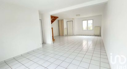 House 6 rooms of 126 m² in Luisant (28600)